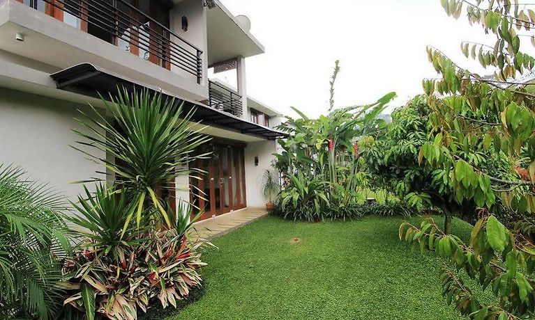 De Reiz Villa Nirwana Syariah Bandung - 